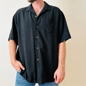 Tommy Bahama Black Short Sleeve Collared Button down shirt 100% silk